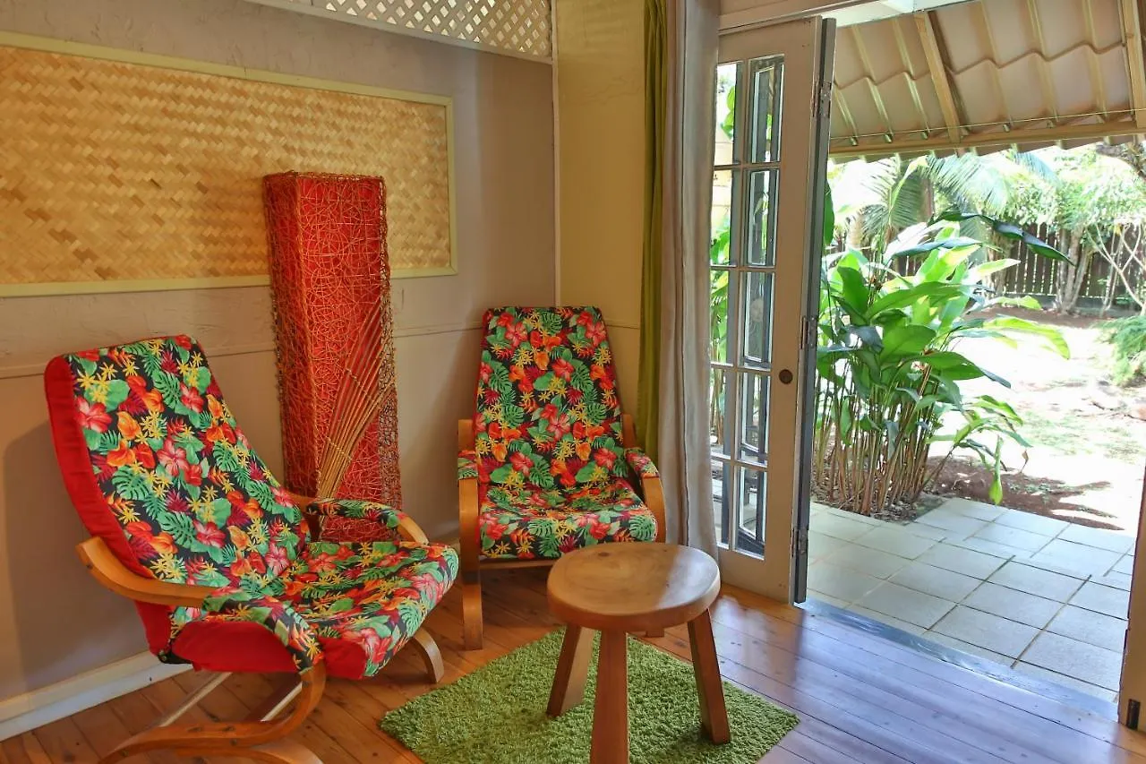 Fare Haurevaiti Moorea Paopao بولينيزيا الفرنسية