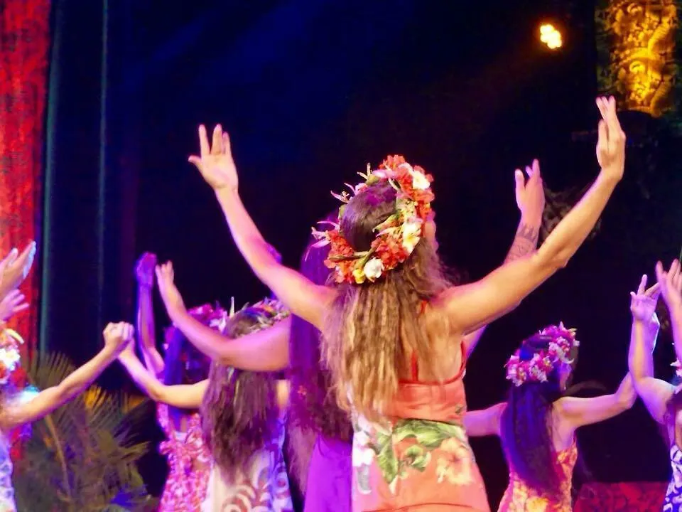 Fare Haurevaiti Moorea Paopao بولينيزيا الفرنسية
